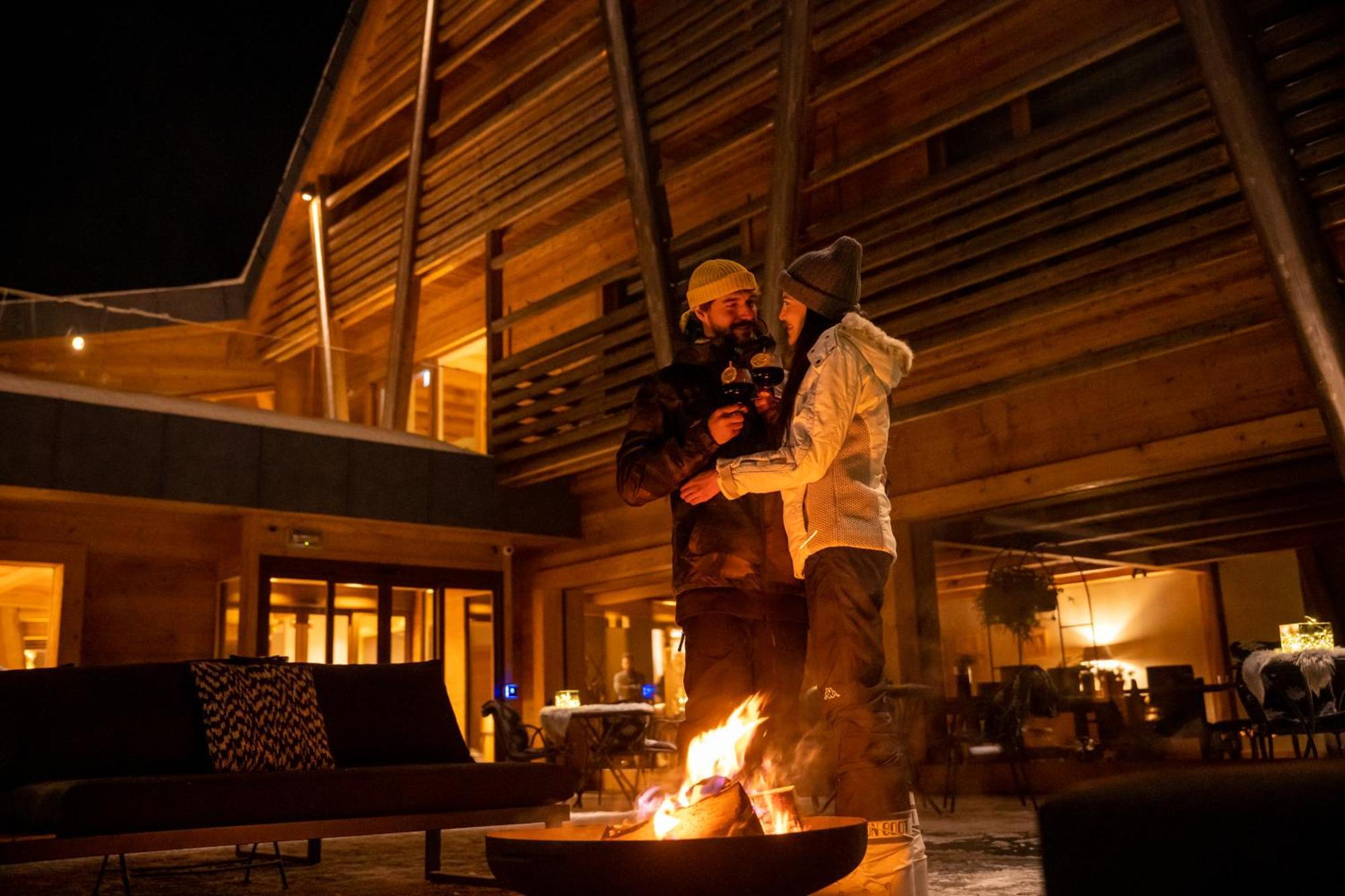 Au Charmant Petit Lac - Ecohotel Parc & Spa Champoluc Εξωτερικό φωτογραφία