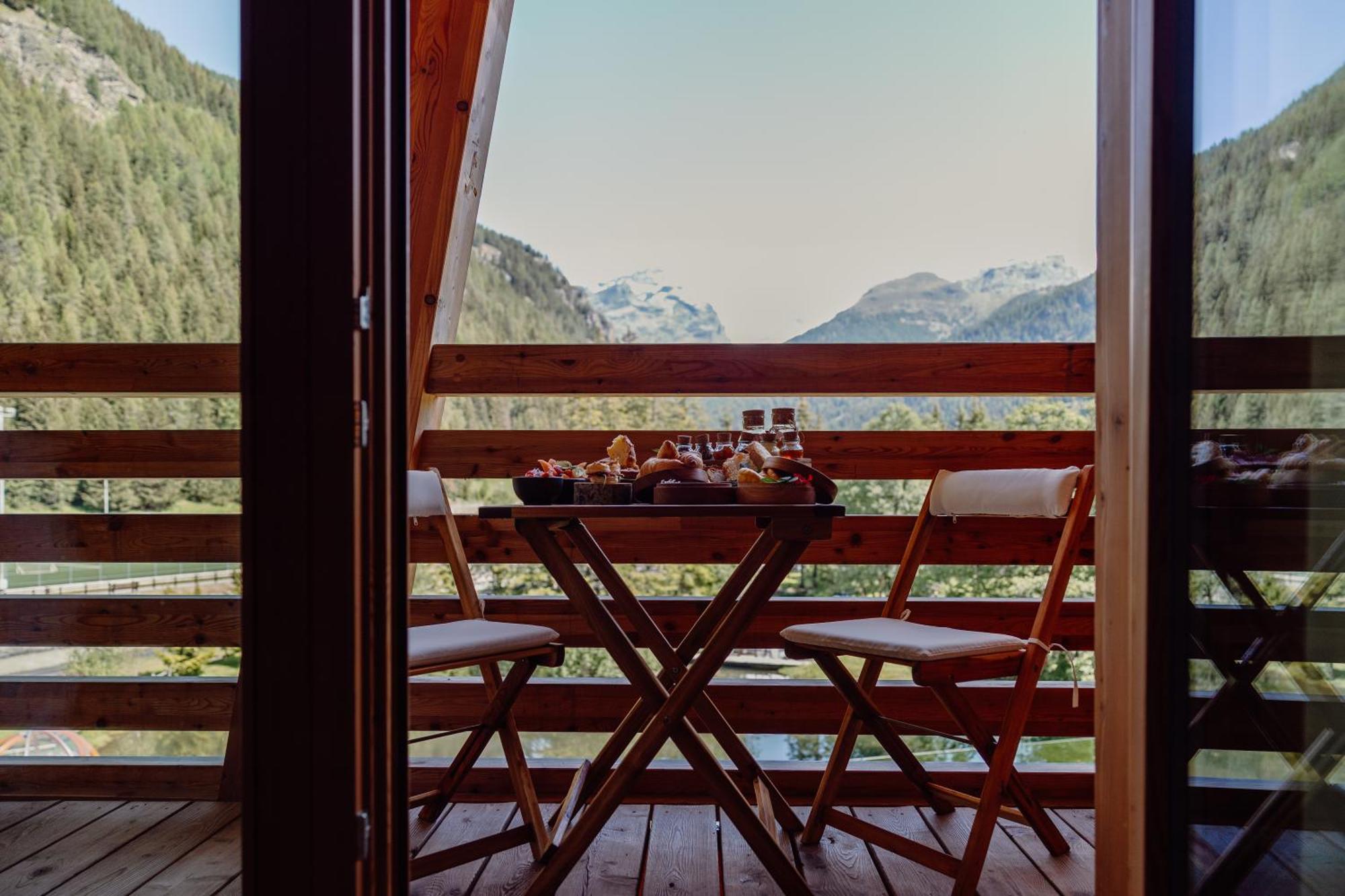 Au Charmant Petit Lac - Ecohotel Parc & Spa Champoluc Εξωτερικό φωτογραφία