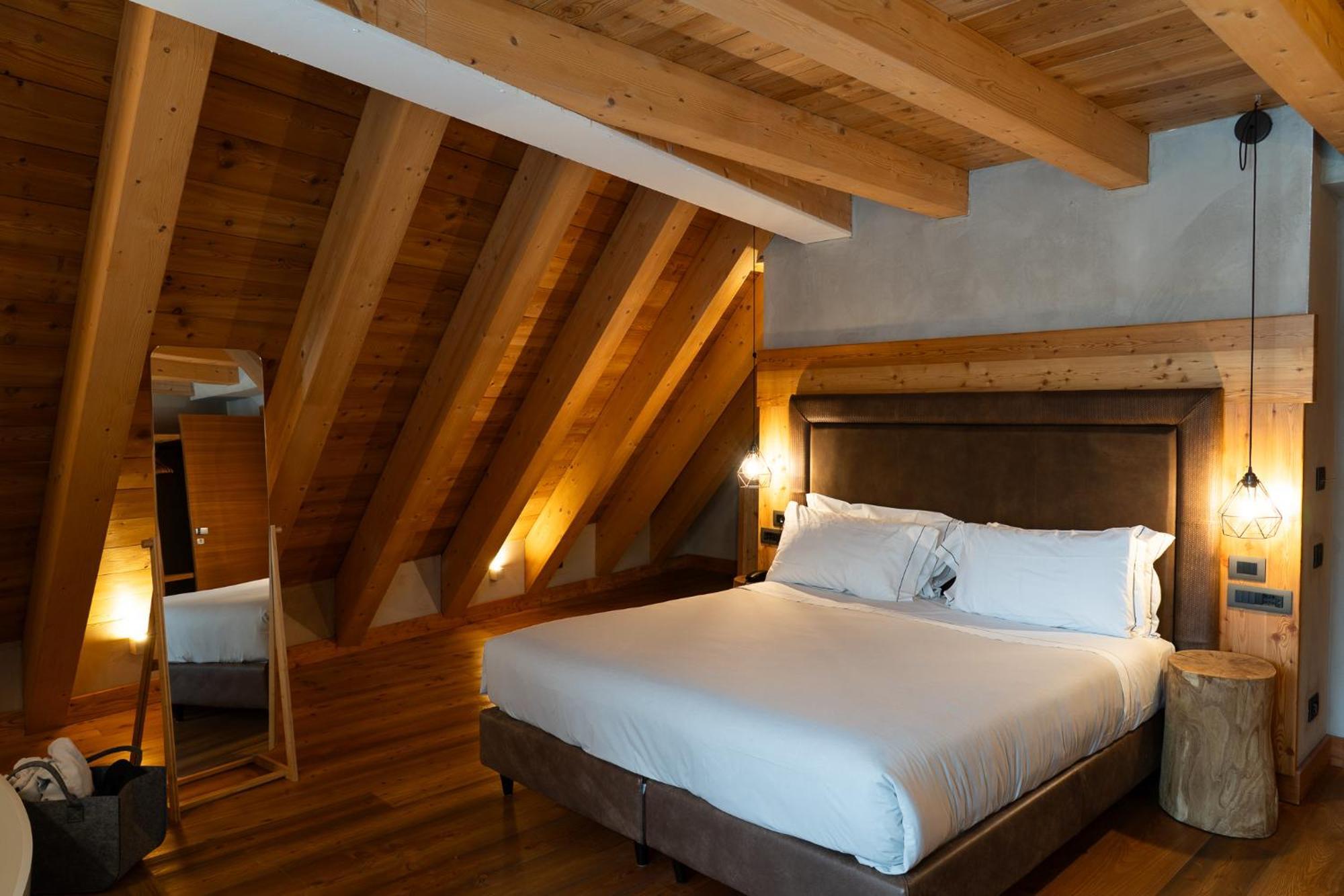 Au Charmant Petit Lac - Ecohotel Parc & Spa Champoluc Εξωτερικό φωτογραφία