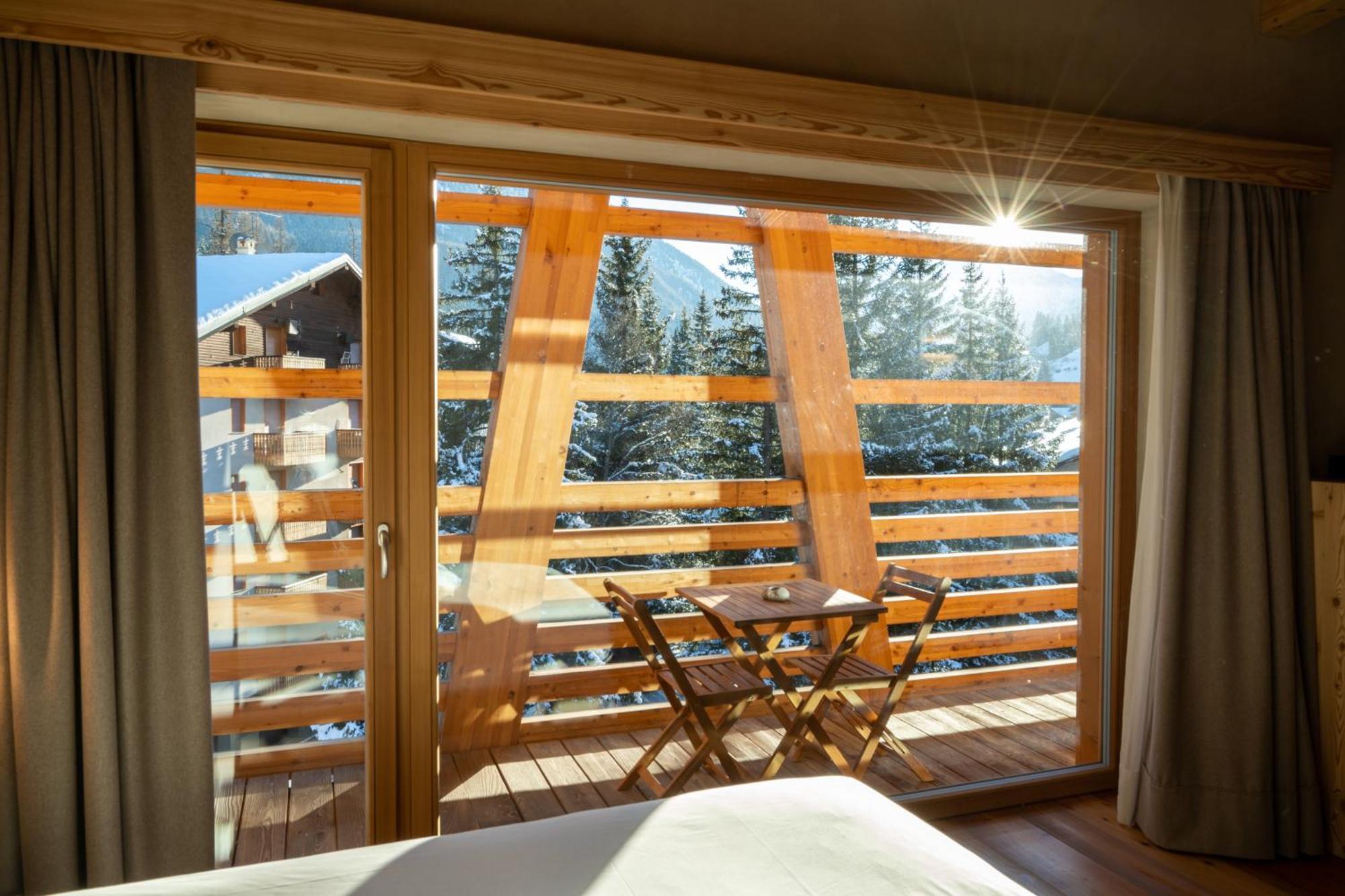 Au Charmant Petit Lac - Ecohotel Parc & Spa Champoluc Εξωτερικό φωτογραφία